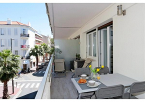 T2 centre-ville Banane à Cannes avec grande terrasse